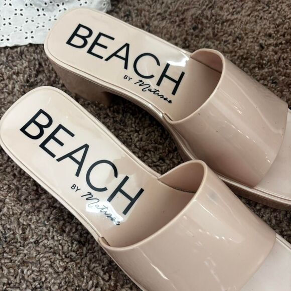 BEACH MATTISSE Nude Glossy Sz 9 Open Toe Women's Tan Sandals Platform Heels - Picture 2 of 3